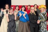 メリル・ストリープ＆アン・ハサウェイが苦手な家事と“日常あるある”を告白！「ガムテープの端がわからなくなる」「指が乾燥して…」