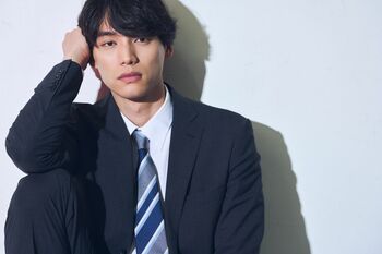 福士蒼汰　うちわ 福士蒼汰 デビュー10周年を迎え「やっと役者の道のスタートに