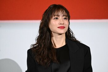 石原さとみ「ワクワク、ニヤニヤ、ゾクゾクする（笑）」高橋一生との“長回し”シーンで達成感『ポリティカルパン』舞台挨拶