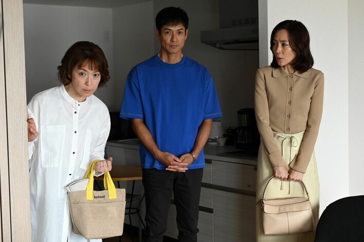 妙子（若村麻由美）が莉湖（木村佳乃）ら仲間たちと反撃開始！＜『この素晴らしき世界』第8話完全版＞