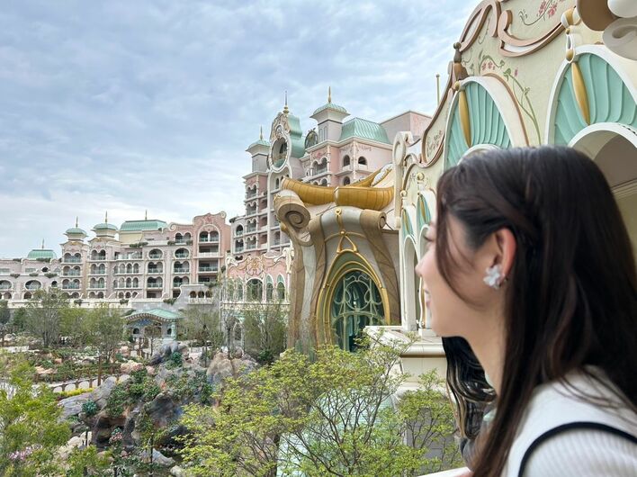 【写真92枚】東京ディズニーシーの新ホテル「ファンタジースプリングスホテル」の「ファンタジーシャトー」を小山内鈴奈アナが体験取材