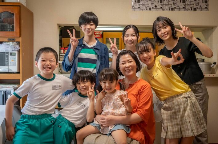 『魔法のリノベ』第9話に池谷のぶえが大家族の母親役で出演！
