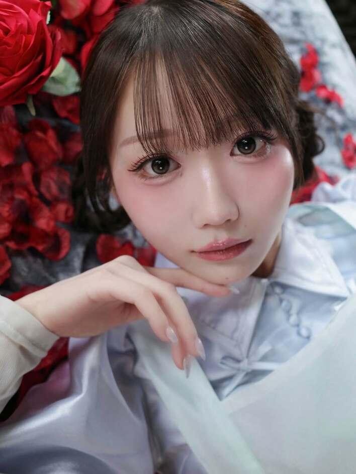 メロすぎて罪」=LOVE大谷映美里 新曲『劇薬中毒』MVオフショットを大量
