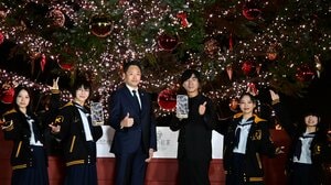 「デートしてるみたい」新しい学校のリーダーズ おなじみセーラー服で点灯式に登場！ファンとの一体感に声弾ませる『Christmas Market in 横浜赤レンガ倉庫』