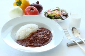 「歳末たすけあいチャリティーカレー」を開催します！！～募金500円以上でカレーライス１食を提供します～