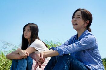 真矢ミキが語る『さくらの親子丼』の魅力！「カメラの中のさくらは生身の自分のよう」