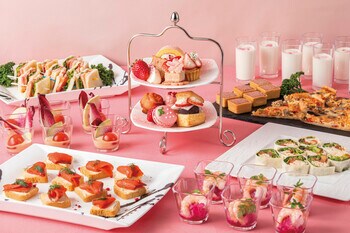 【舞浜ビューホテル by HULIC】”完成されたスイーツ”と”ビュッフェ”が融合。春を彩るいちごと桜の新スタイル・アフタヌーンティービュッフェ「Petale de Fraise」を3月7日より開催