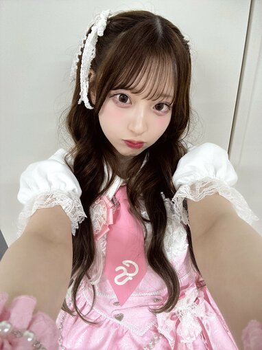 CUTIE STREET桜庭遥花 アイドル姿から一転の“バチイケ”ショット披露