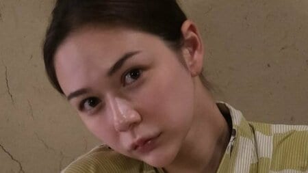 村重杏奈 “大きくなった”18歳差の弟と見つめ合う浴衣ショット公開！母の隣からお顔をひょこりおちゃめな家族旅行での姿に「素敵なファミリー」