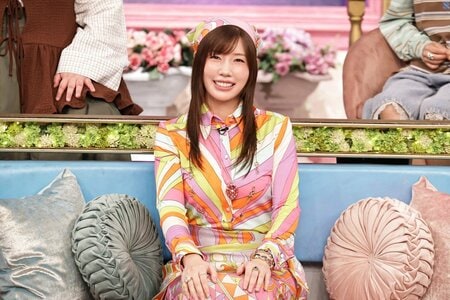 仲里依紗が登場！YouTubチャンネル登録者数215万超えの俳優に学ぶ人生哲学＆バイタリティあふれる私生活を徹底検証『トークィーンズ』