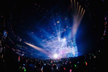 2.5次元アイドルグループ「クロノヴァ」、初ツアーファイナルを東京・Kanadevia Hallで終幕。第1章の集大成を刻み、新章へ