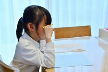 「他者と比較するのは絶対NG」新学期、宿題になかなかとりかからない子供にかける“魔法の言葉”とは？