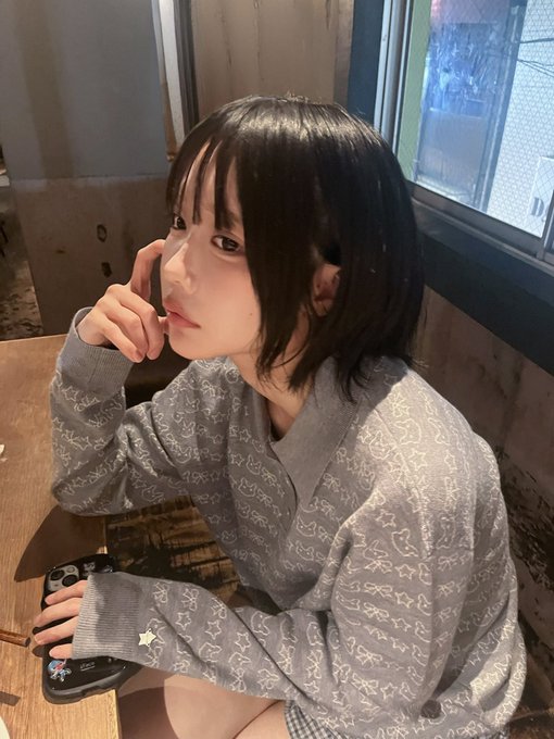 あのちゃん 変装なしドンキ降臨ショット公開！美脚際立つミニスカ