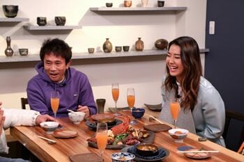 すみれ、もやしが主食の元カレ＆束縛癖…ヤバイ恋愛遍歴の原因は父！？「男恐怖症かも」