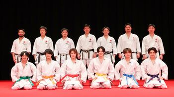 BSフジ『美 少年亭』第5章は6⼈全員で⽇本の武道「空⼿」の形に挑戦！