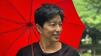 「たくましい胸板！」大沢たかお 引き締まった胸筋&上腕二頭筋にファンもん絶！「溺れてしまいそう」真剣なまなざしのトレーニングショット