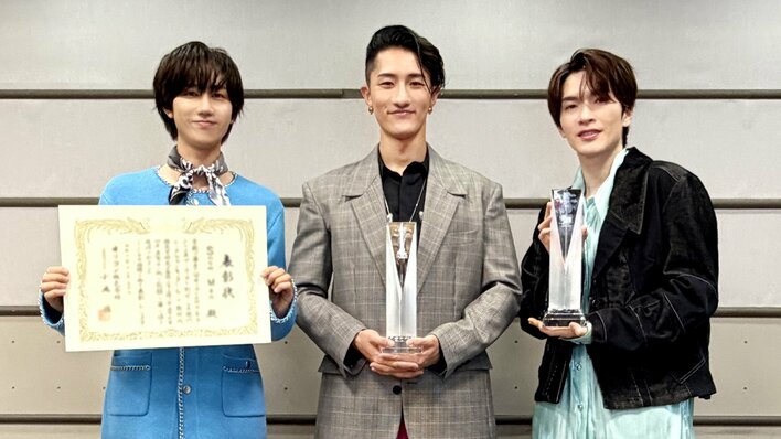 Snow Man 令和デビューアーティストで初の200億円超えのセールスを記録！喜びのコメントも到着【第58回 オリコン年間ランキング 2025】