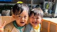 1歳弟に朝ご飯を食べさせたい！3歳兄の“お母さんすぎる”愛情指導に反響！「保育園いけないよ」大人びたワードチョイスに「人生何週目？」【激かわキッズ奇跡の瞬間】