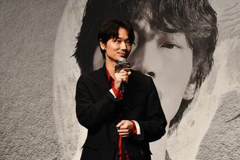 綾野剛 [Alexandros]の主題歌に感謝「現場で表現しきれなかったことを完成に導いてくれた」