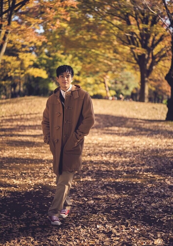 中沢元紀「なんだか恥ずかしさもありますが」ファースト写真集で見せた