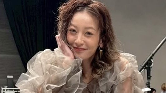 「三姉妹じゃないですか！」西山茉希 デコ出し親子3ショット＆手料理を披露！タンパク質マシマシのオリジナル肉味噌タコライスのレシピ紹介<br />