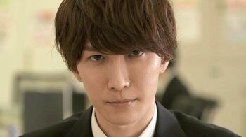 Snow Man 渡辺翔太がルーズソックスを熱演！“擬人化バラエティ”今夜放送