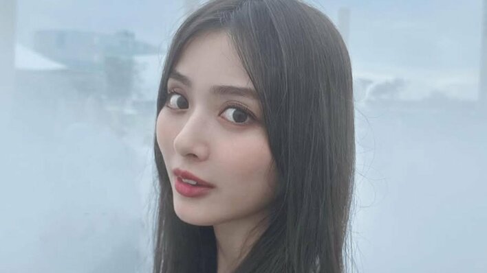 まさかのカラダ年齢を公開！内田理央(33) 大阪・関西万博を満喫 ガンダムと決めポーズ＆濃霧ミストで幻想的ショットも