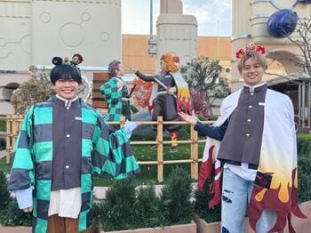 長尾謙杜＆小島健がUSJで大はしゃぎ！アイドル界随一の“マニア”長尾が最新＆人気アトラクションのうんちく大公開