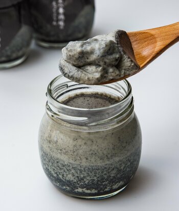 香ばしい黒ごまの風味をたっぷり含んだ、期間限定の「黒ごまぷりん」を11月15日に発売！