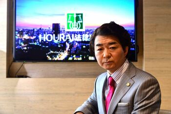 弁護士歴26年の本村健太郎が初の弁護士役！「捕まる役が多かったのでうれしかった」