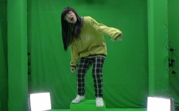 5G時代の新演出！『ウケメン』で恐怖の“暴露”アプリ登場＆まいみょんがスマホの中で…？