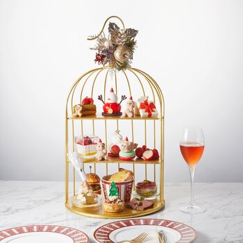 「LOUANGE TOKYO Le Musee」のクリスマス アフタヌーンティー2025“　サプライズで届ける感謝の気持ち ～アムールギフトBOX～”