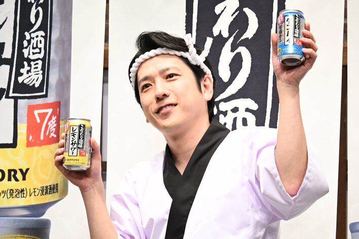 二宮和也「冷蔵庫を開けると目が合う」“飲み”のこだわりを告白！大将役の抜てきに「ちょっとフェイスがベビーなもので」と困惑も？