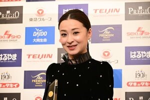 檀れい「山盛りご飯を食べているのを見て私もご飯を･･･」幼少期の“米好き”エピソード明かす 今年を振り返った1文字は『遅』 ベストドレッサー賞