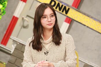 サバンナ高橋もツッコミ不可能！？解説員たちのトークに異常事態発生！  しかし新川優愛はどこか上の空で…