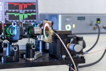 大学・高専に向けて量子物理学の教育キットを販売開始