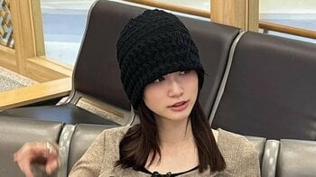 「どんぐり帽似合い過ぎ！」めるる 黒ニット帽＆サングラスのオフ感満載ショットに反響“ゆるっとポーズ”に「ブレブレピースいい！」