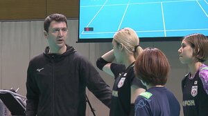 バレーボール女子日本代表 初の外国人指揮官が語る優勝へのカギ「守備のファーストタッチ」とは？石川真佑キャプテンらいよいよアジア選手権へ【VOLLEY BαLL with α】