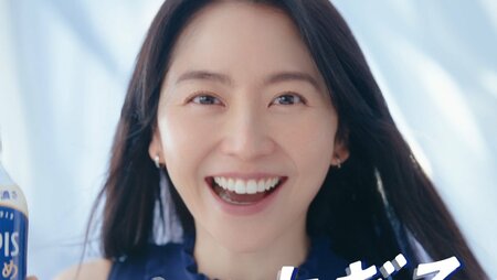 長澤まさみ「初めての撮影時は、青春真っ只中という感じ。私自身も大人になりました」初起用から20年以上が経ち、変化と成長を振り返る