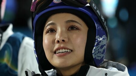 「不利なはずの…」髙梨沙羅 “すごみ”分かる１枚が話題！混合団体で勝ち取った銅メダル表彰台での歓喜の姿に「逞しく頑張ってる」【ミラノ・コルティナ五輪】