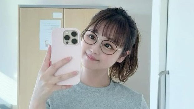 「154cm50キロ台」鈴木奈々 現在の身長＆体重を告白 お気に入りのタイトなTシャツコーデに「メリハリある美ボディー」「今が一番素敵」