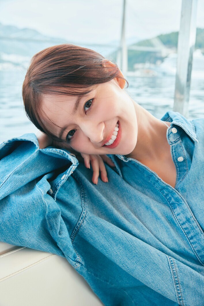 乃木坂46・金川紗耶1st写真集 魅惑の裏表紙4種が一挙公開！美脚が