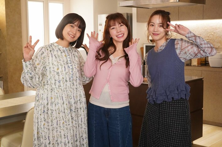 最終回から半年後――それぞれの決断をした麻紀（仲里依紗）、遥（のん）、薫子（深川麻衣）が深夜の女子会！FOD特別編『Tokyo middle 30』配信