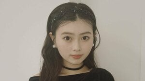 「今日好き」“おひなさま” マネ撮影の“彼氏目線”オフショット披露！長浜広奈 上目遣いで見つめる姿に「可愛すぎてキュン死」「やられました」