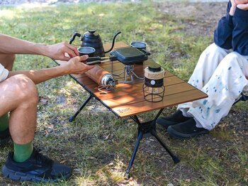 DODからペットボトル並みの軽さで空間を彩る新感覚コンパクトテーブル「マジカルテーブル」が登場！