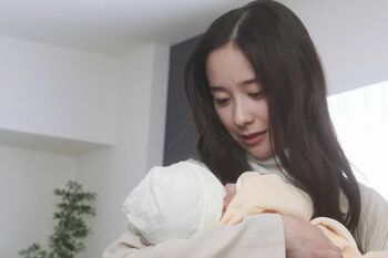 堀田真由 フジテレビヤングシナリオ大賞『サロガシー』でドラマ初主演！「誰かの希望になるような、やさしい話」