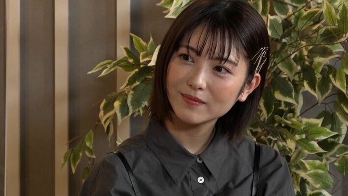 浜辺美波の交友関係は？趣味は？この仕事をしていなかったら？古市憲寿が質問攻め！