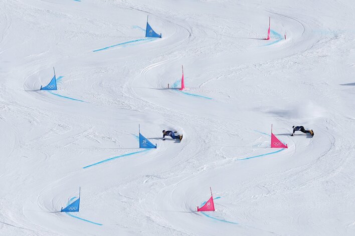 雪山で上裸…」信じられない勝利の“喜び爆発”姿が話題！極寒で全身