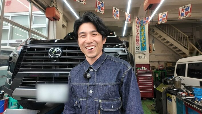 【送料無料】中尾明慶さん掲載ページ（約A3サイズ）#7695 中尾明慶 高級愛車をカスタムする様子を公開！重厚感とスタイリッシュ