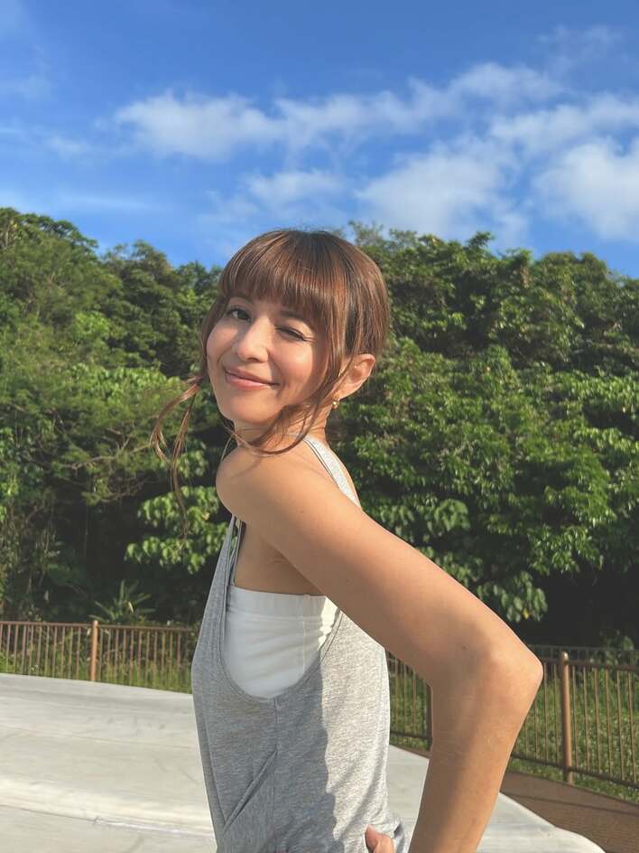 芸能活動再開で話題 吉川ひなの 移住先の沖縄で子供たちとGWを満喫